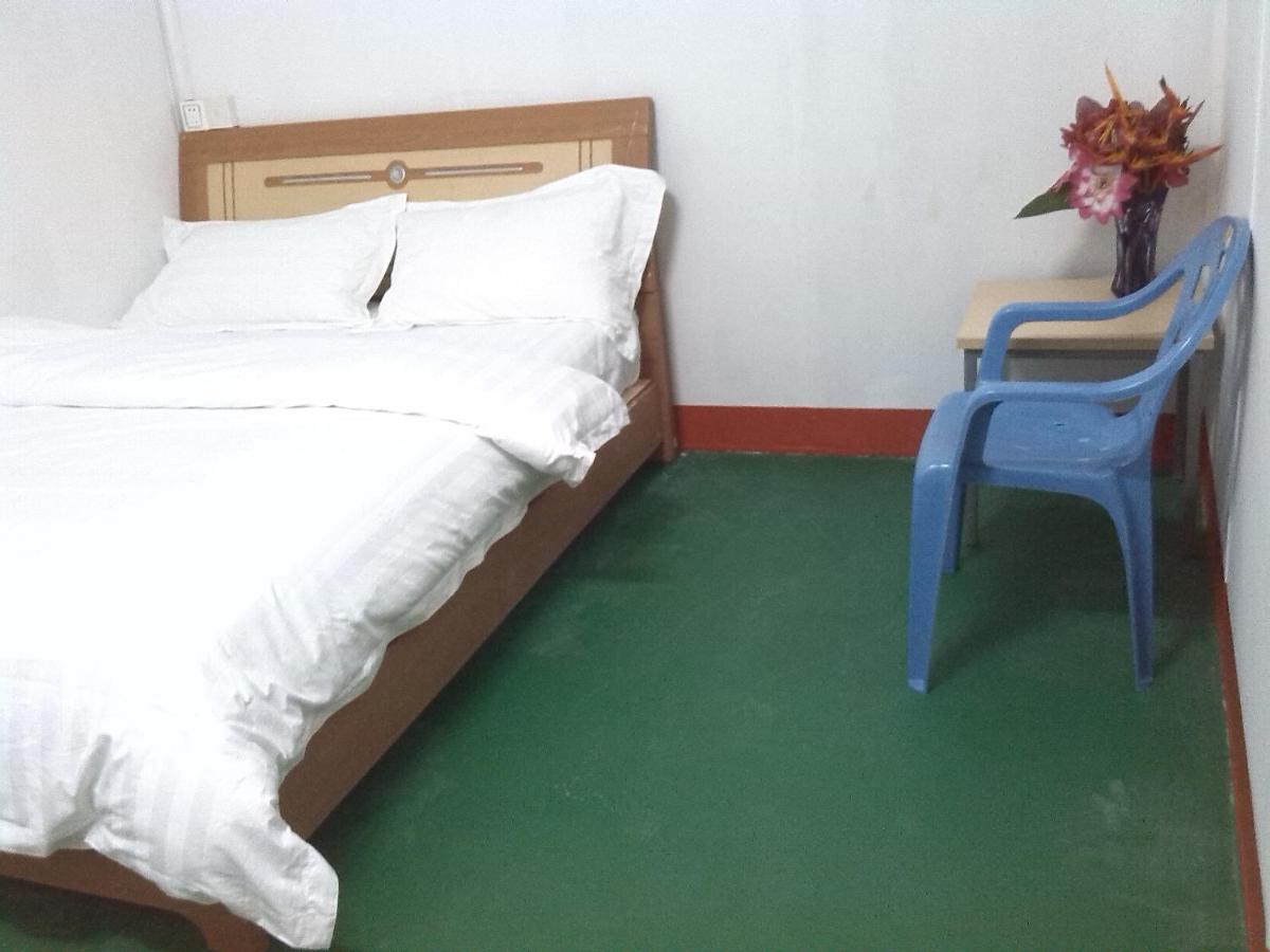 Airlines Business Hotel Port Vila Quarto foto