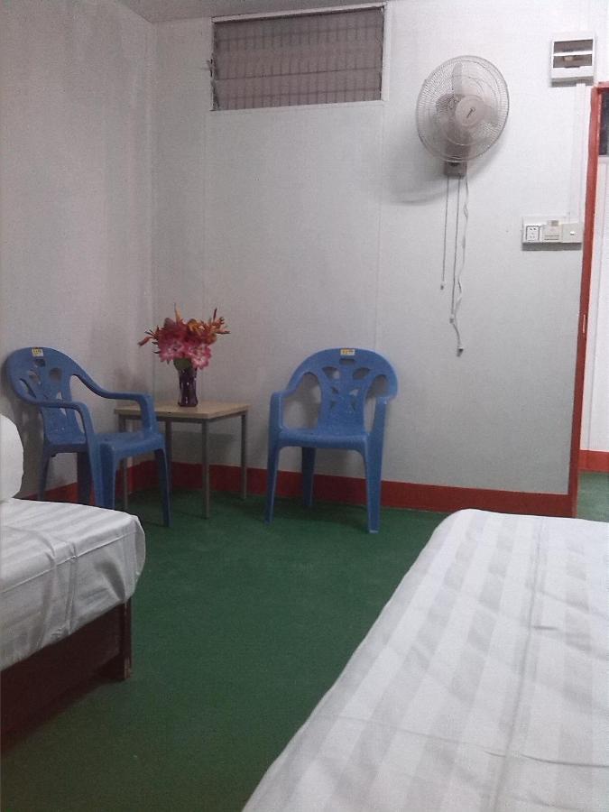Airlines Business Hotel Port Vila Quarto foto